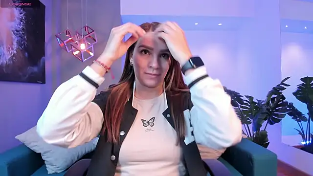 miataylorr1 online show from November 2025 11:21:02 AM