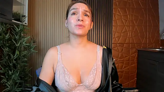 miataylorr1 online show from March 2025 02:56:01 PM