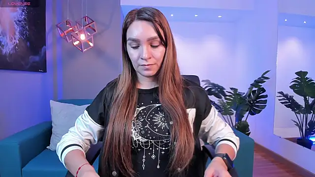 miataylorr1 online show from November 2025 12:31:01 PM