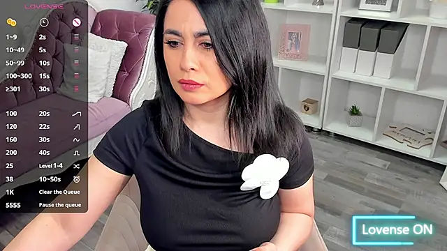 EmaBrownie online show from May 2026 06:28:02 PM