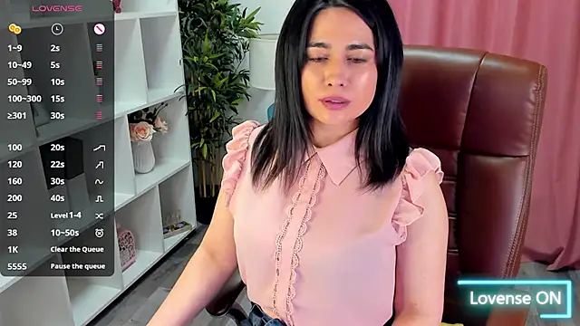 EmaBrownie online show from April 2026 04:58:01 PM