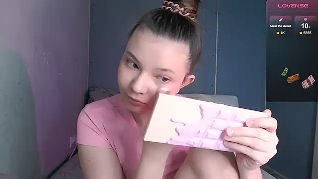 Snapshot of bbycolada chatting on March 2025 09:00:02 PM bbycolada online show from March 2025 09:00:02 PM