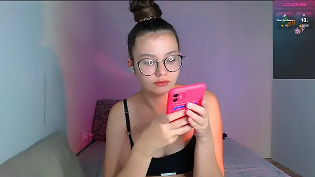 Snapshot of bbycolada chatting on October 2025 10:44:02 PM bbycolada online show from October 2025 10:44:02 PM