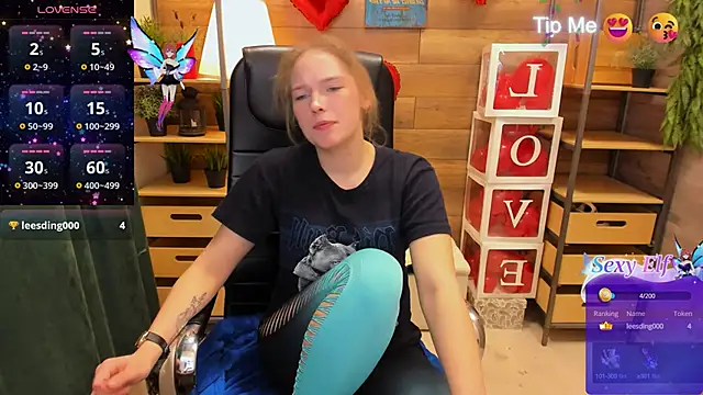 Snapshot of _fiona_Love chatting on March 2025 10:13:01 PM  fiona Love online show from March 2025 10:13:01 PM