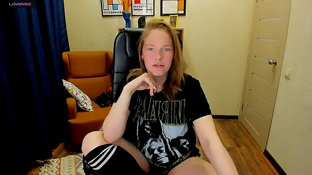  fiona Love online show from May 2026 08:14:02 PM