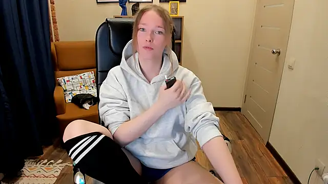  fiona Love online show from April 2026 08:23:02 PM