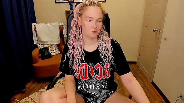  fiona Love online show from March 2026 08:11:01 PM