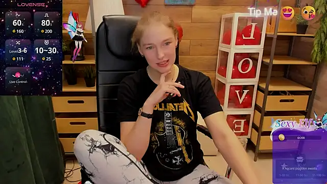 Snapshot of _fiona_Love chatting on March 2025 09:49:01 PM  fiona Love online show from March 2025 09:49:01 PM