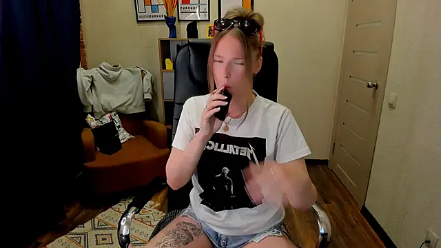  fiona Love online show from May 2026 08:08:01 PM