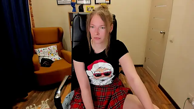  fiona Love online show from April 2026 08:03:02 PM