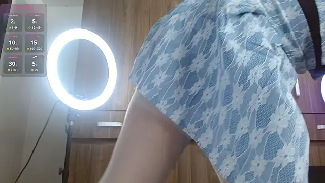 magenta maturr online show from November 2025 01:10:02 AM