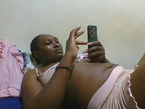 cute lavenda online show from November 2025 01:37:01 PM