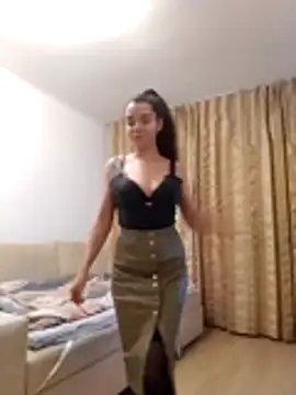 baby sweet girl  online show from March 2026 10:00:02 PM