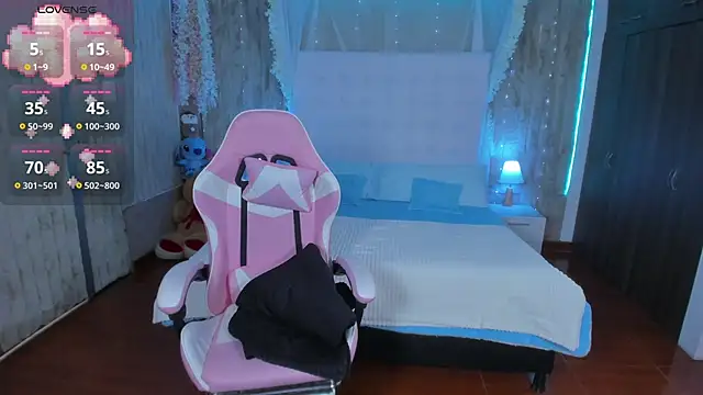 floryn susana online show from April 2026 09:07:01 PM