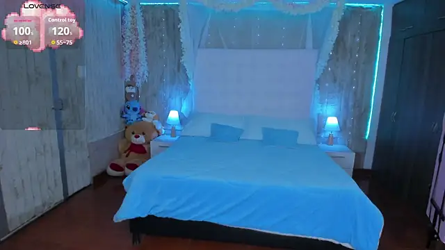 floryn susana online show from April 2026 08:34:01 PM