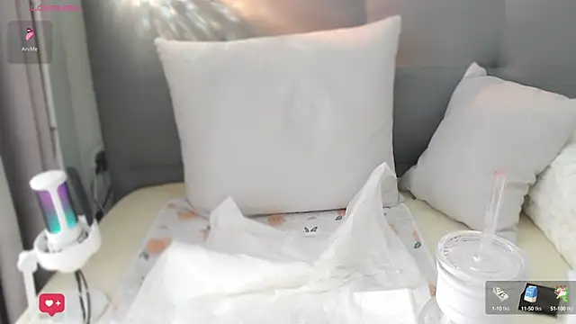 Snapshot of Anne-Sweet chatting on March 2025 06:35:02 AM Anne-Sweet online show from March 2025 06:35:02 AM