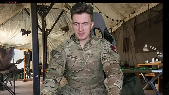 hornystripman97 online show from November 2025 07:08:02 PM