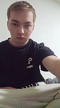 BigJuicy18cm online show from April 2026 08:32:01 PM