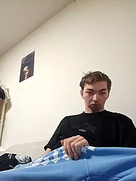 BigJuicy18cm online show from February 2025 11:11:01 AM