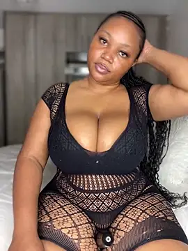 Hyra Ari online show from February 2026 06:16:01 PM