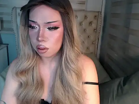 RebecaNextToYou online show from December 2025 05:40:02 PM