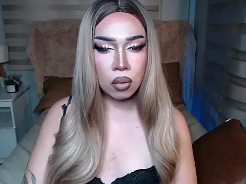 RebecaNextToYou online show from November 2025 11:42:02 AM