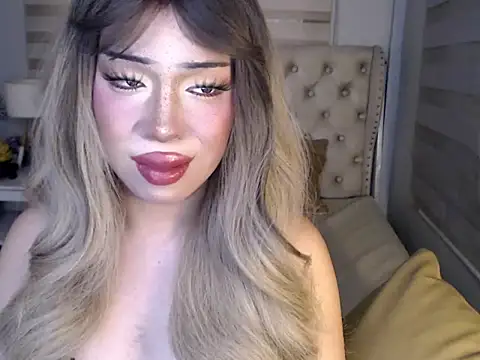 Snapshot of RebecaNextToYou chatting on February 2026 06:10:02 PM RebecaNextToYou online show from February 2026 06:10:02 PM