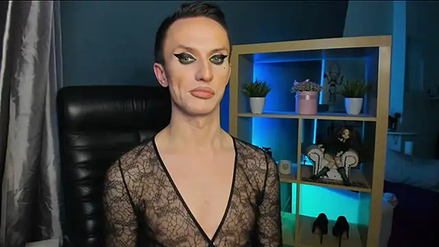 Snapshot of Cristal_Connors chatting on December 2024 08:58:01 PM Cristal Connors online show from December 2024 08:58:01 PM