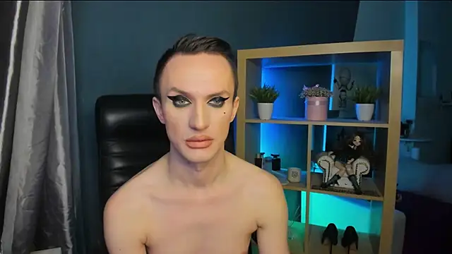 Snapshot of Cristal_Connors chatting on December 2024 09:39:02 AM Cristal Connors online show from December 2024 09:39:02 AM