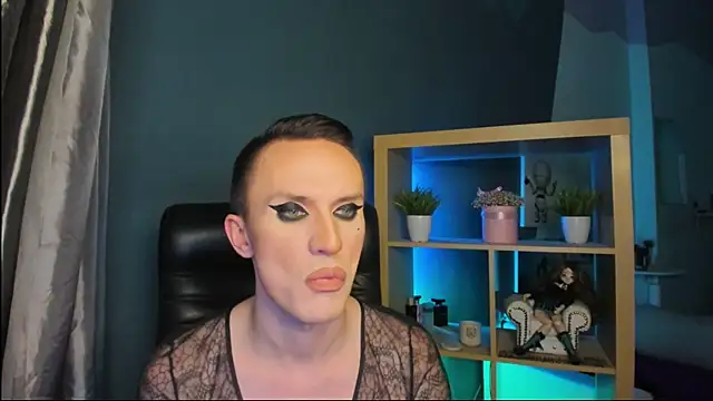 Snapshot of Cristal_Connors chatting on December 2024 07:54:02 PM Cristal Connors online show from December 2024 07:54:02 PM