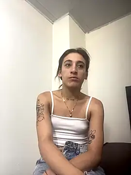 Snapshot of andreahhill chatting on October 2025 07:46:02 PM andreahhill online show from October 2025 07:46:02 PM