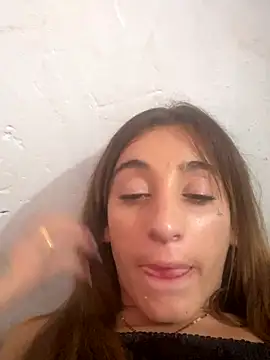 Snapshot of andreahhill chatting on November 2025 02:53:02 PM andreahhill online show from November 2025 02:53:02 PM