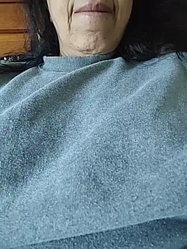 Susannemilf online show from November 2025 02:00:02 PM