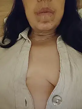 Susannemilf online show from March 2026 09:42:01 PM