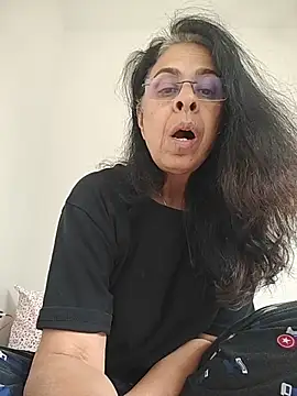 Susannemilf online show from November 2025 07:02:02 PM