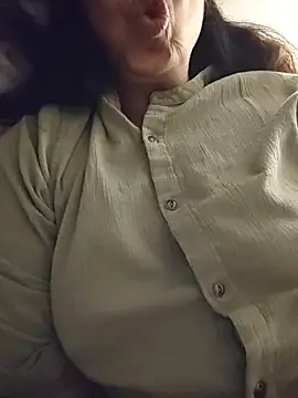 Susannemilf online show from November 2025 05:29:01 AM