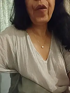 Susannemilf online show from March 2026 04:14:02 AM