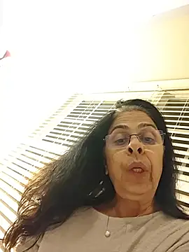 Susannemilf online show from November 2025 12:47:01 AM