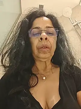 Susannemilf online show from January 2026 08:34:02 PM