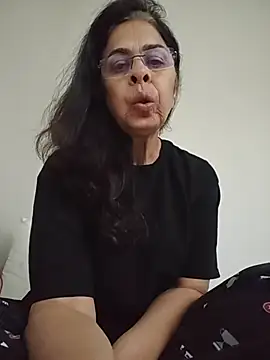 Susannemilf online show from November 2025 04:07:02 PM