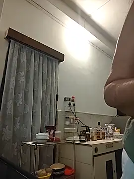 Susannemilf online show from April 2026 03:52:02 AM