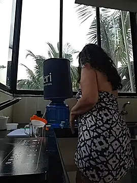 Susannemilf online show from March 2026 02:51:01 AM