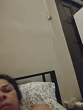 Susannemilf online show from March 2026 02:59:01 AM