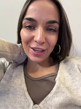 Snapshot of Bad_Giorgia chatting on November 2025 09:24:01 AM Bad Giorgia online show from November 2025 09:24:01 AM