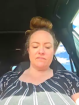 julimonroe online show from March 2026 07:01:01 PM