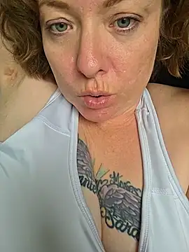 julimonroe online show from May 2026 06:03:01 PM