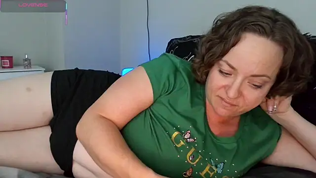 julimonroe online show from May 2026 03:05:01 AM