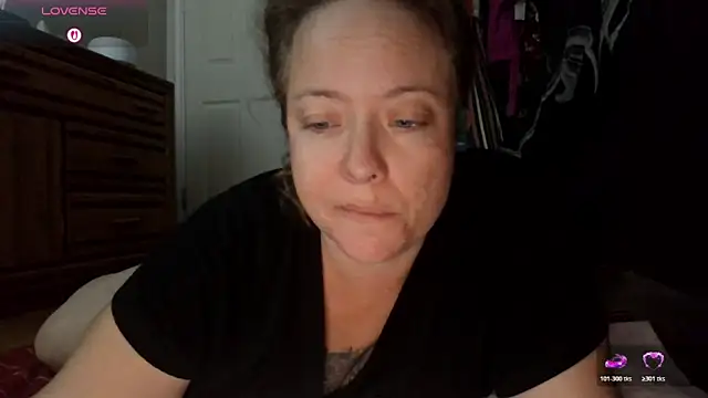 julimonroe online show from November 2025 01:27:02 PM