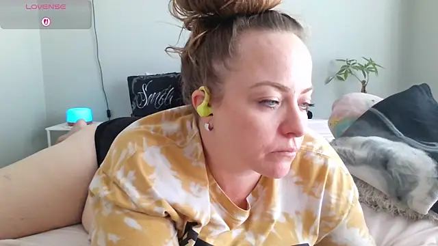 julimonroe online show from March 2026 10:38:02 PM