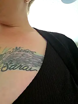 julimonroe online show from April 2026 03:30:01 PM